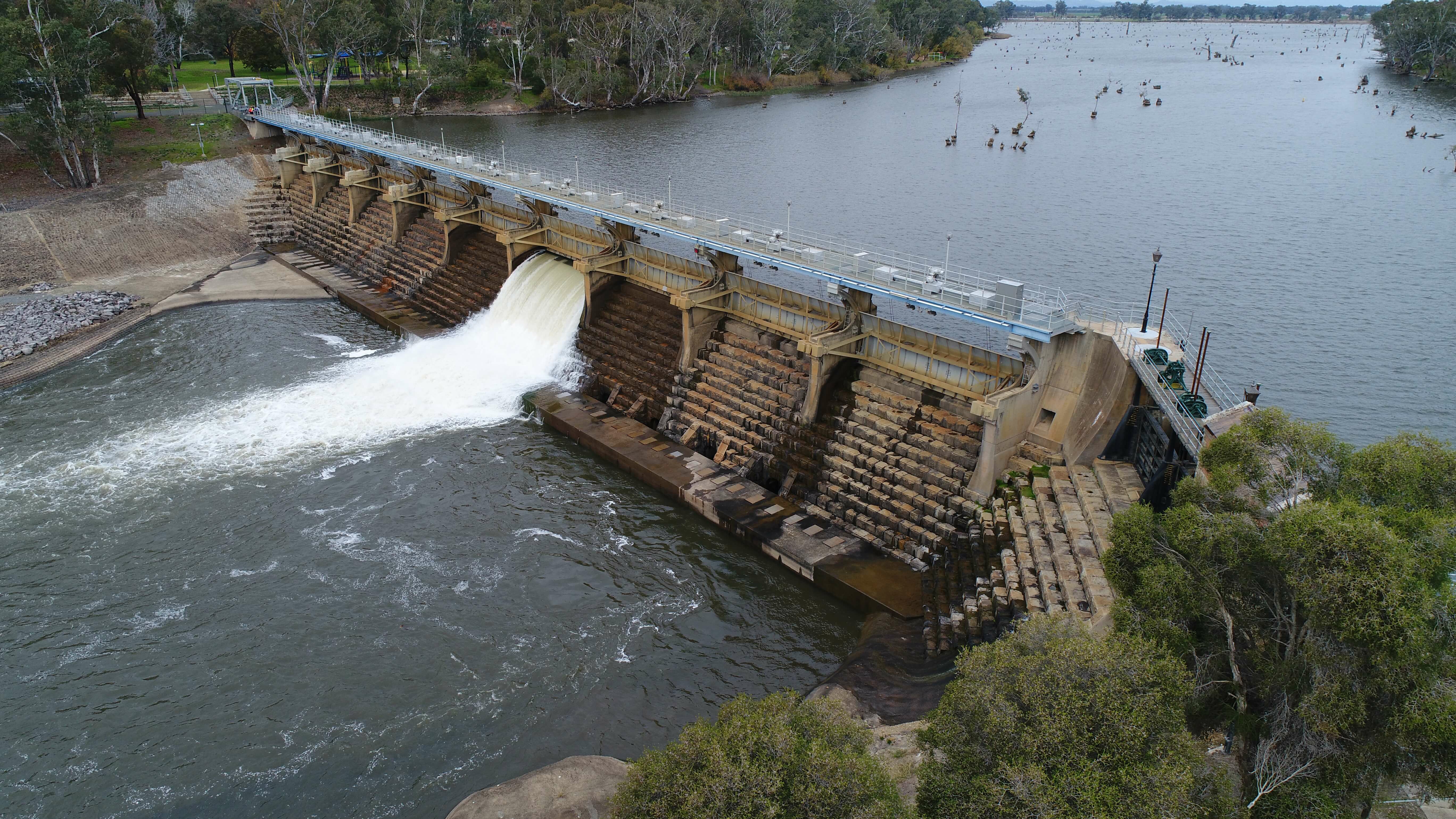 Water flowing through the Goulburn Weir